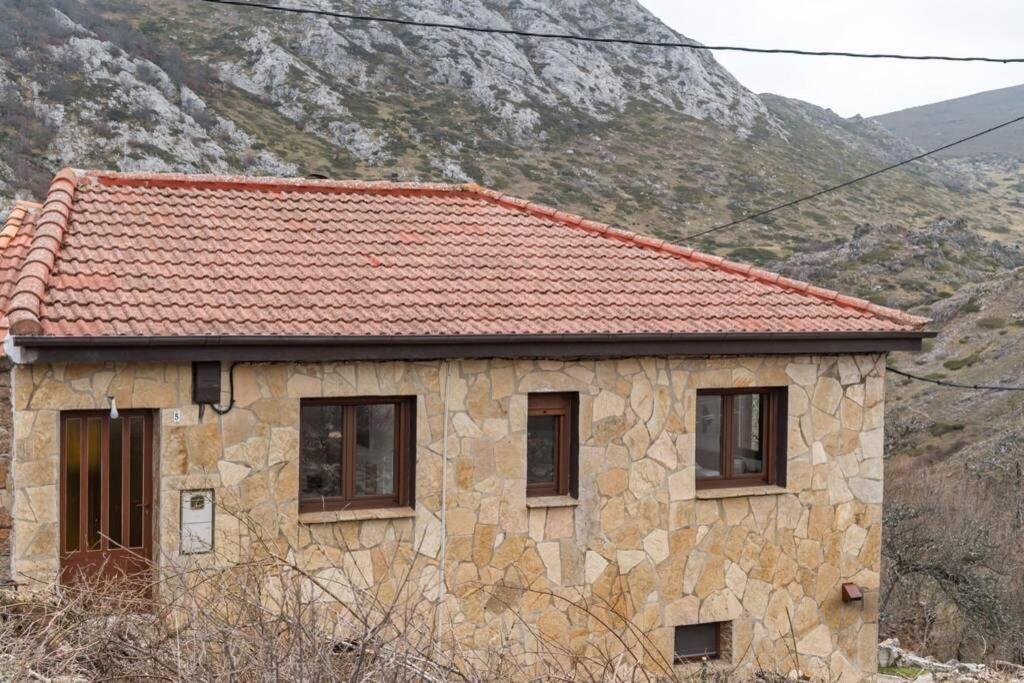 Pena Moneca Villa Valporquero de Torio Екстериор снимка